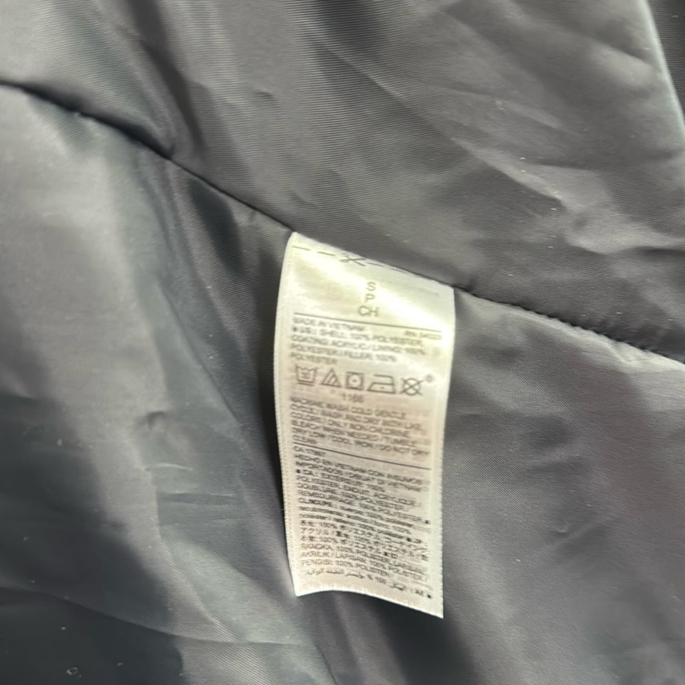 Old Navy Men’s Vest - Picture 4 of 4